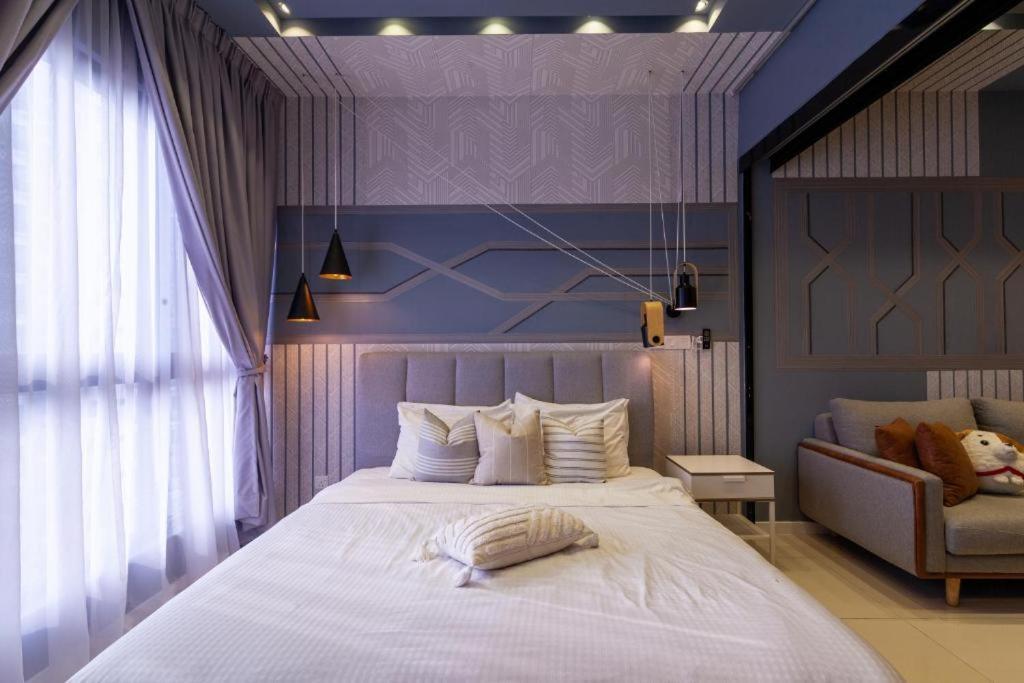 Highpark Suites In Petaling Jaya, Kelana Jaya By Plush Kampong Baharu Sungai Way Exteriör bild