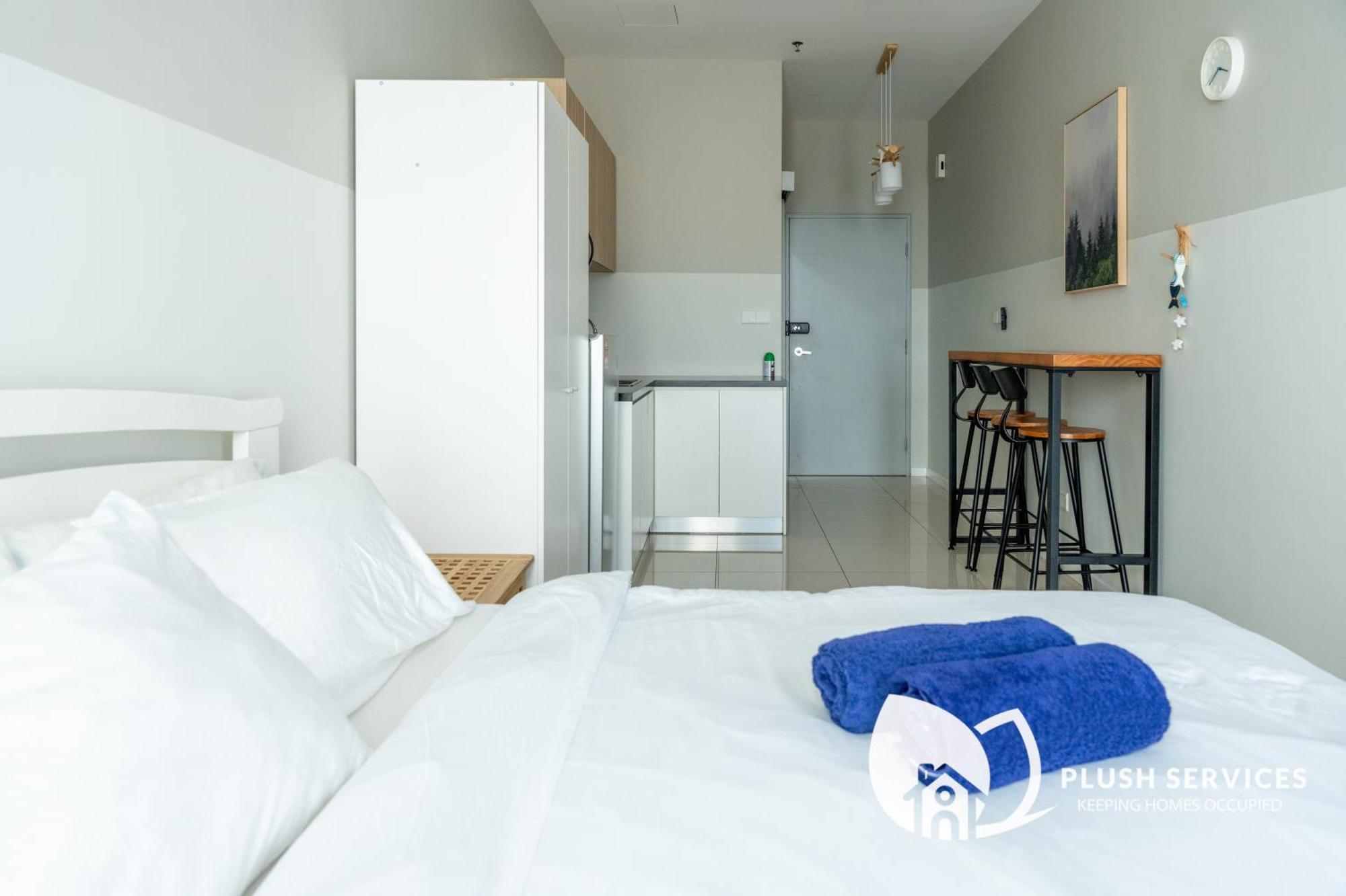 Highpark Suites In Petaling Jaya, Kelana Jaya By Plush Kampong Baharu Sungai Way Exteriör bild