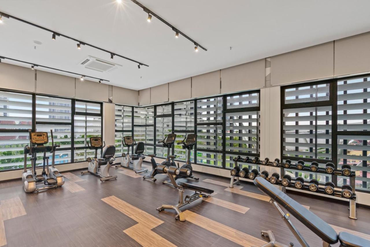 Highpark Suites In Petaling Jaya, Kelana Jaya By Plush Kampong Baharu Sungai Way Exteriör bild